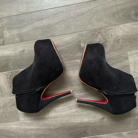 Red bottom platform heels - Picture 4 of 5